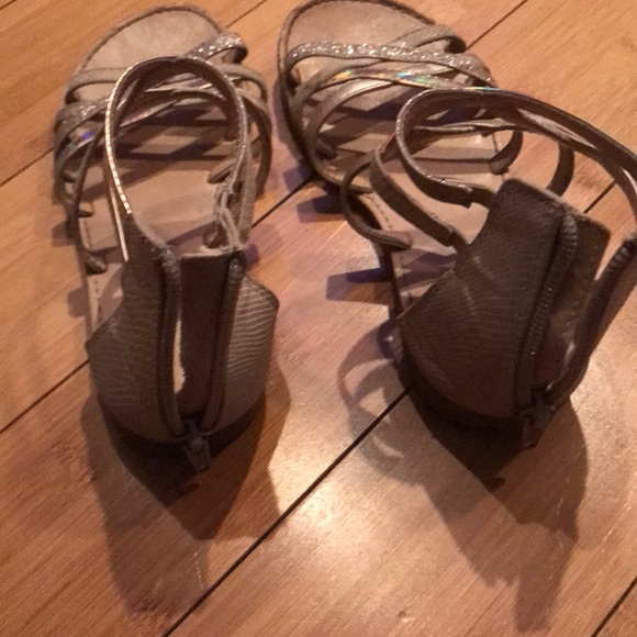 Sandals - Picture 4 of 5